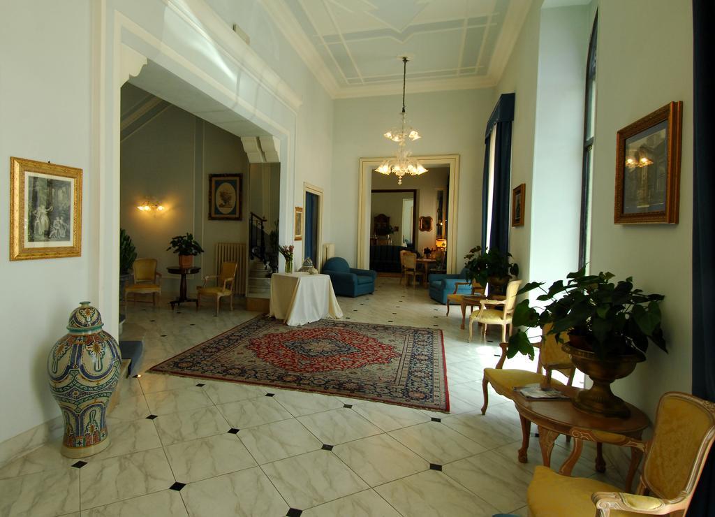 רייטי Grande Albergo Quattro Stagioni מראה חיצוני תמונה