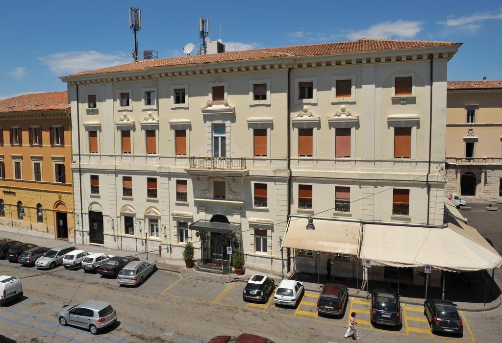 רייטי Grande Albergo Quattro Stagioni מראה חיצוני תמונה