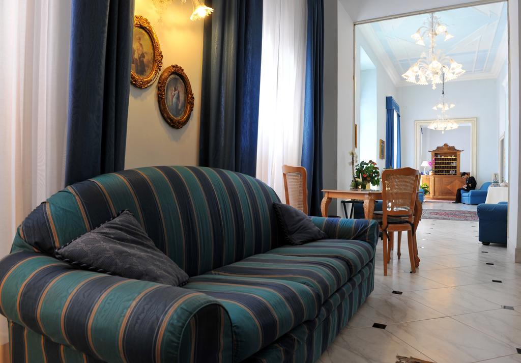 רייטי Grande Albergo Quattro Stagioni מראה חיצוני תמונה