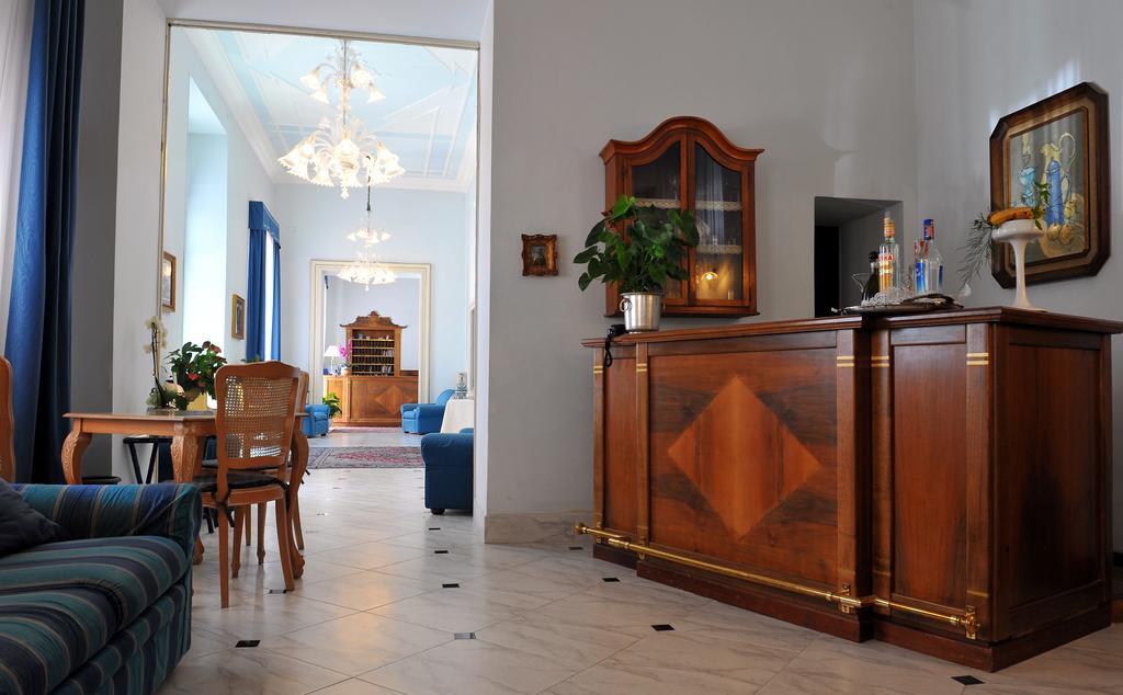 רייטי Grande Albergo Quattro Stagioni מראה חיצוני תמונה