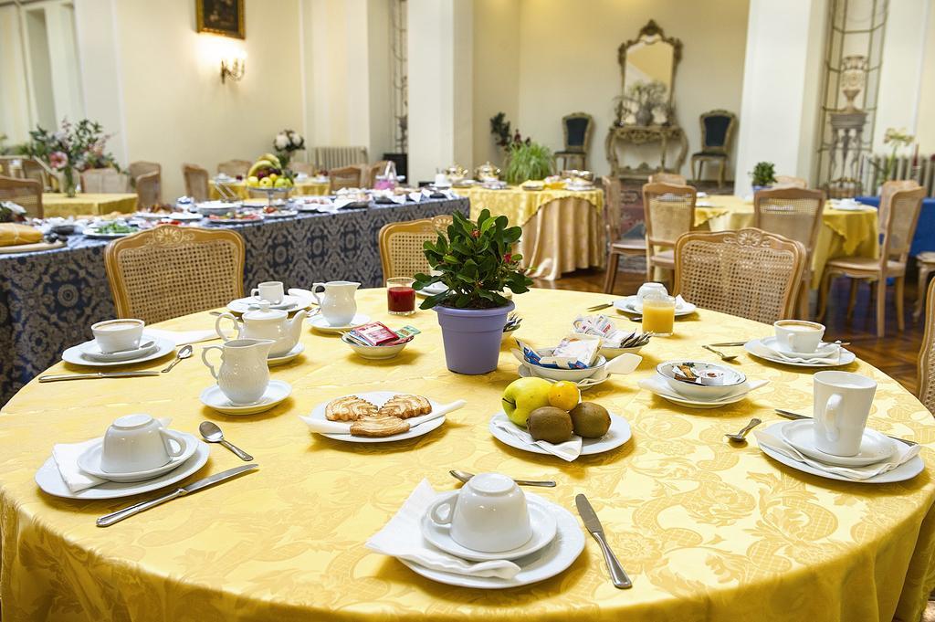 רייטי Grande Albergo Quattro Stagioni מראה חיצוני תמונה