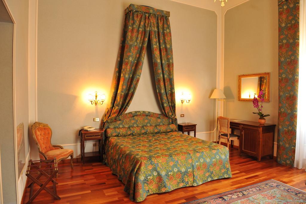 רייטי Grande Albergo Quattro Stagioni חדר תמונה